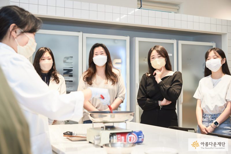 지구인컴퍼니 한태희 연구원과 함께 하는 식물성 고기 시식