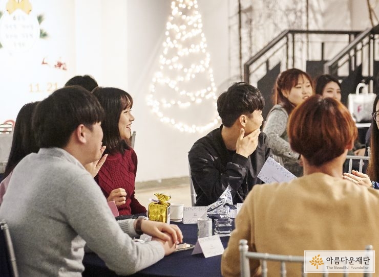 장학지원 혜택 중 하나는 또래 친구를 얻는 것
