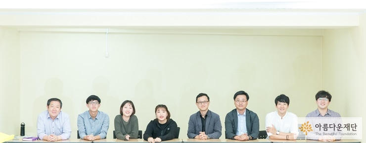 별별랩을 기획하고 참여하고 조력하고 연구하는 사람들의 이야기가 시작됩니다.