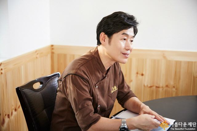 ‘주변 사람이 기뻐야 나도 기쁘다’ 그 연장선에서 이연복 셰프의 나눔이 시작됐다. 